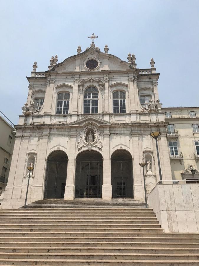 Dobairro Suites At Merces Lisbon Exterior photo